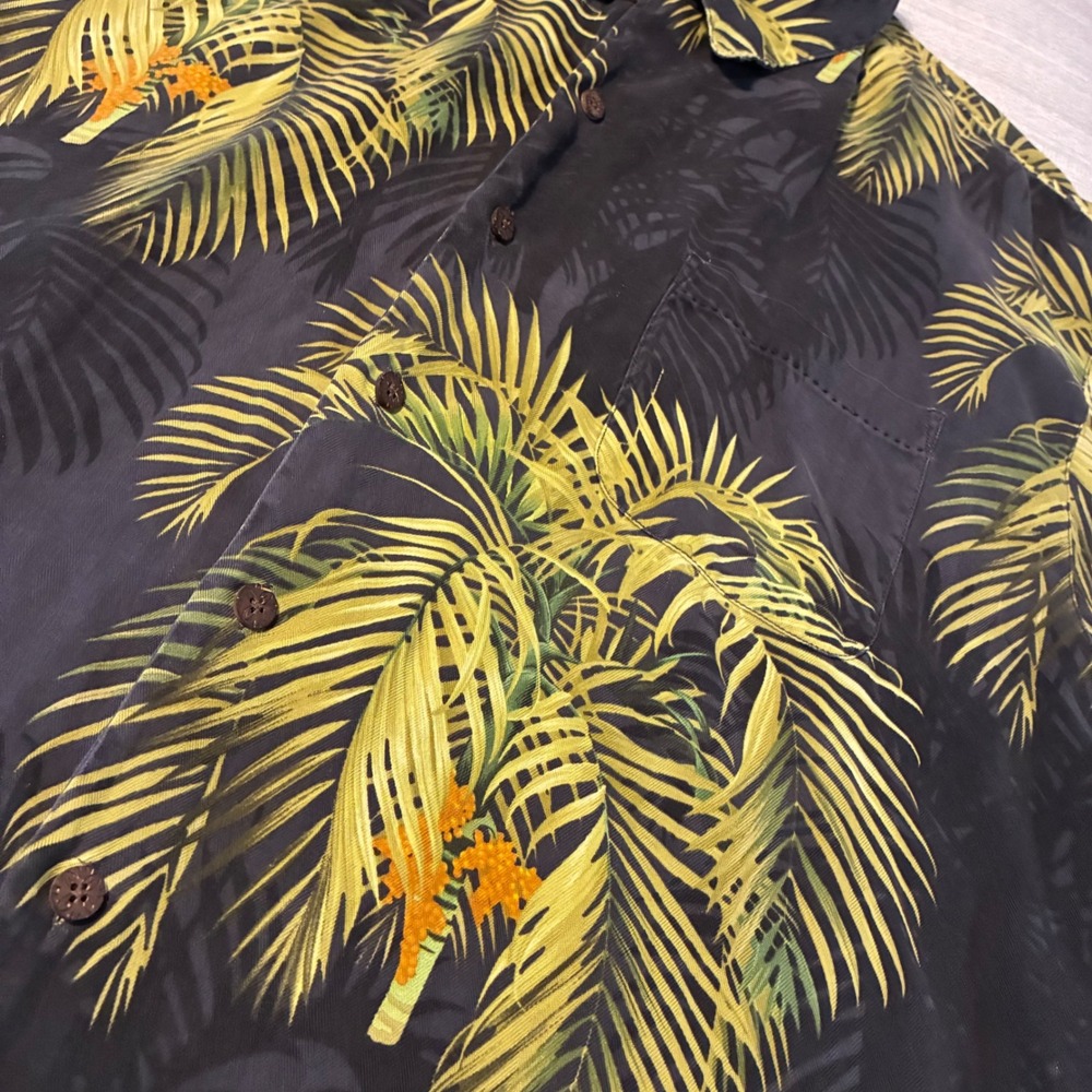 Tommy Bahama Mens Black Palm Print Silk Button Front Loop Collar Camp Shirt XL - Picture 2 of 5